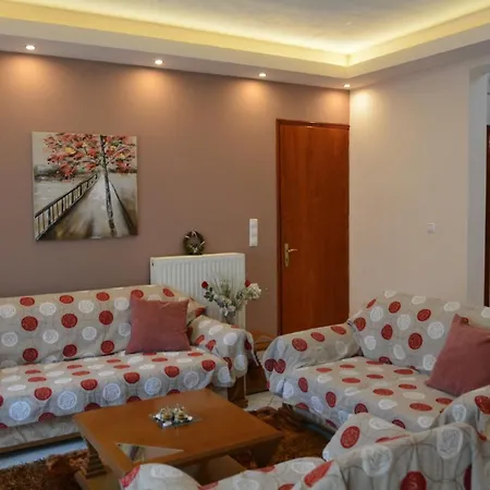 Vaso'S House At Meteora *